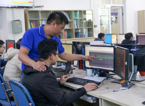 Đồng hành cùng ETEK
